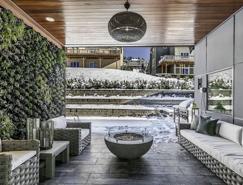 Covered Patio – Interior 1