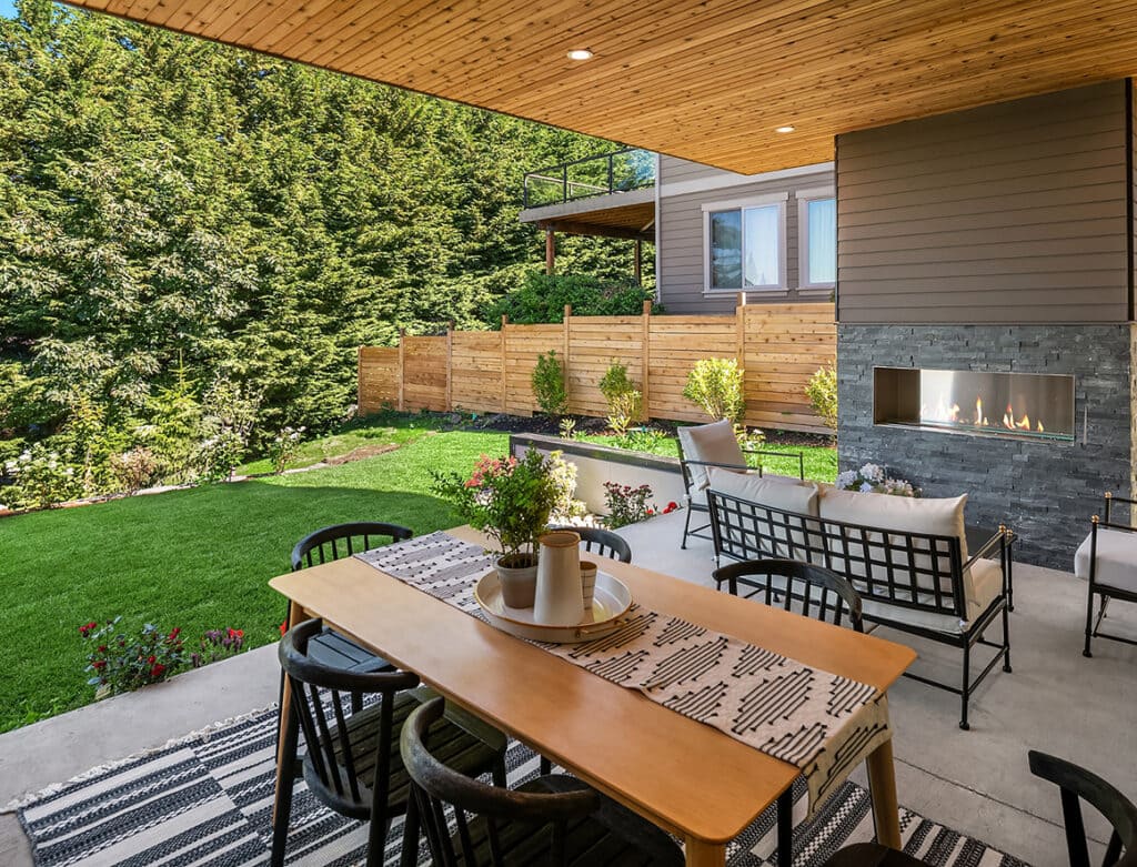 Covered Patio – Interior 2