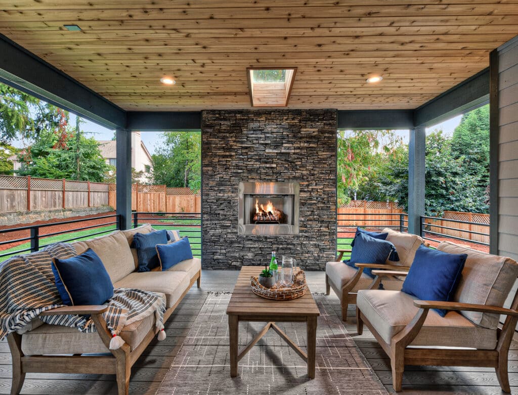 Covered Patio – Interior 5