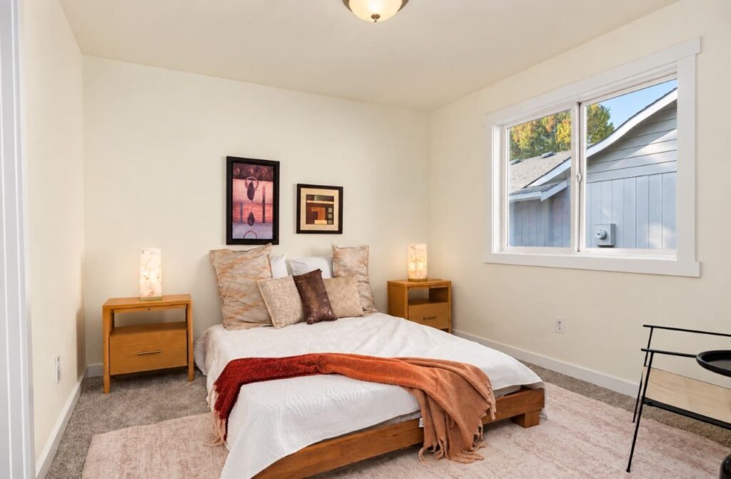 Bedroom – Interior 13