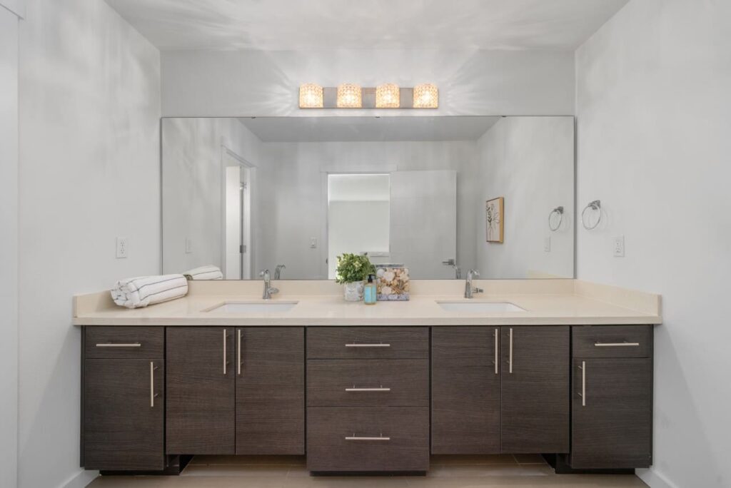 Bathroom – Staging 5