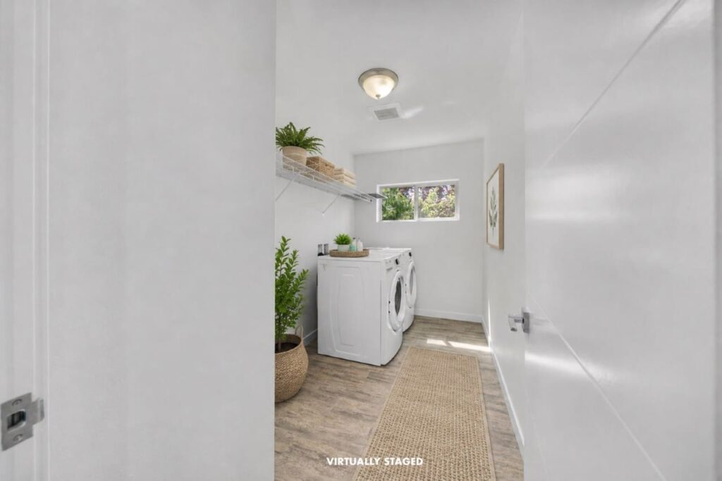 Laundry Room – Interior 3