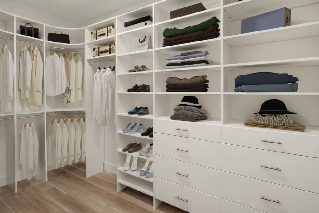Closet – Staging 5