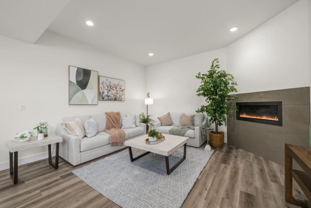Living Room – Staging 9