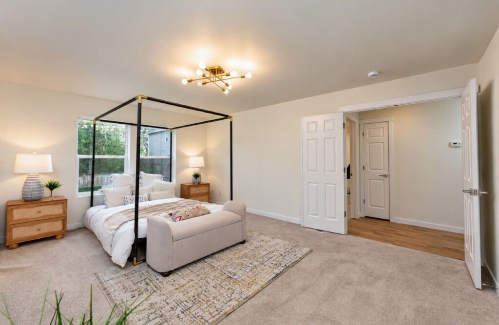 Bedroom – Staging 11