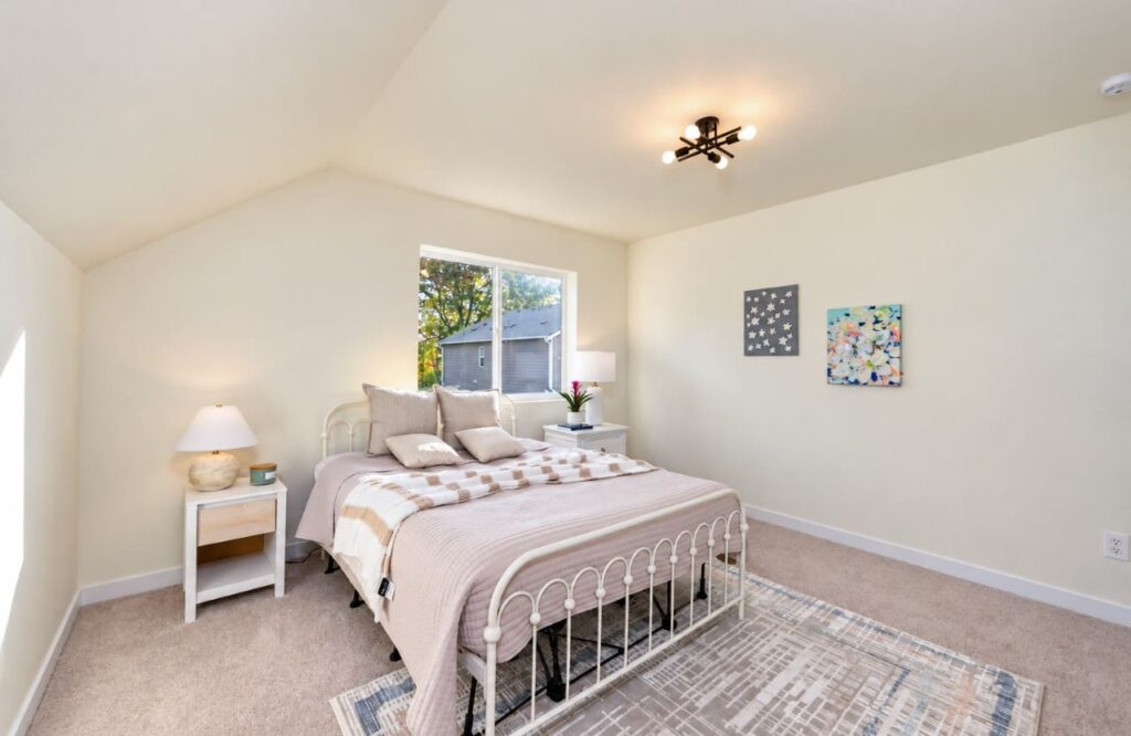 Bedroom – Staging 12